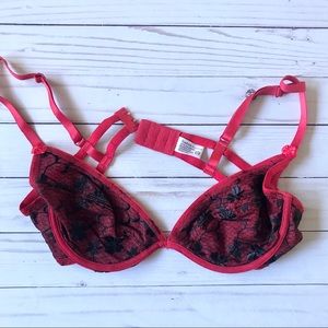 💰4/$25 Isadora Paccini Red & Black Lace Bra 36B